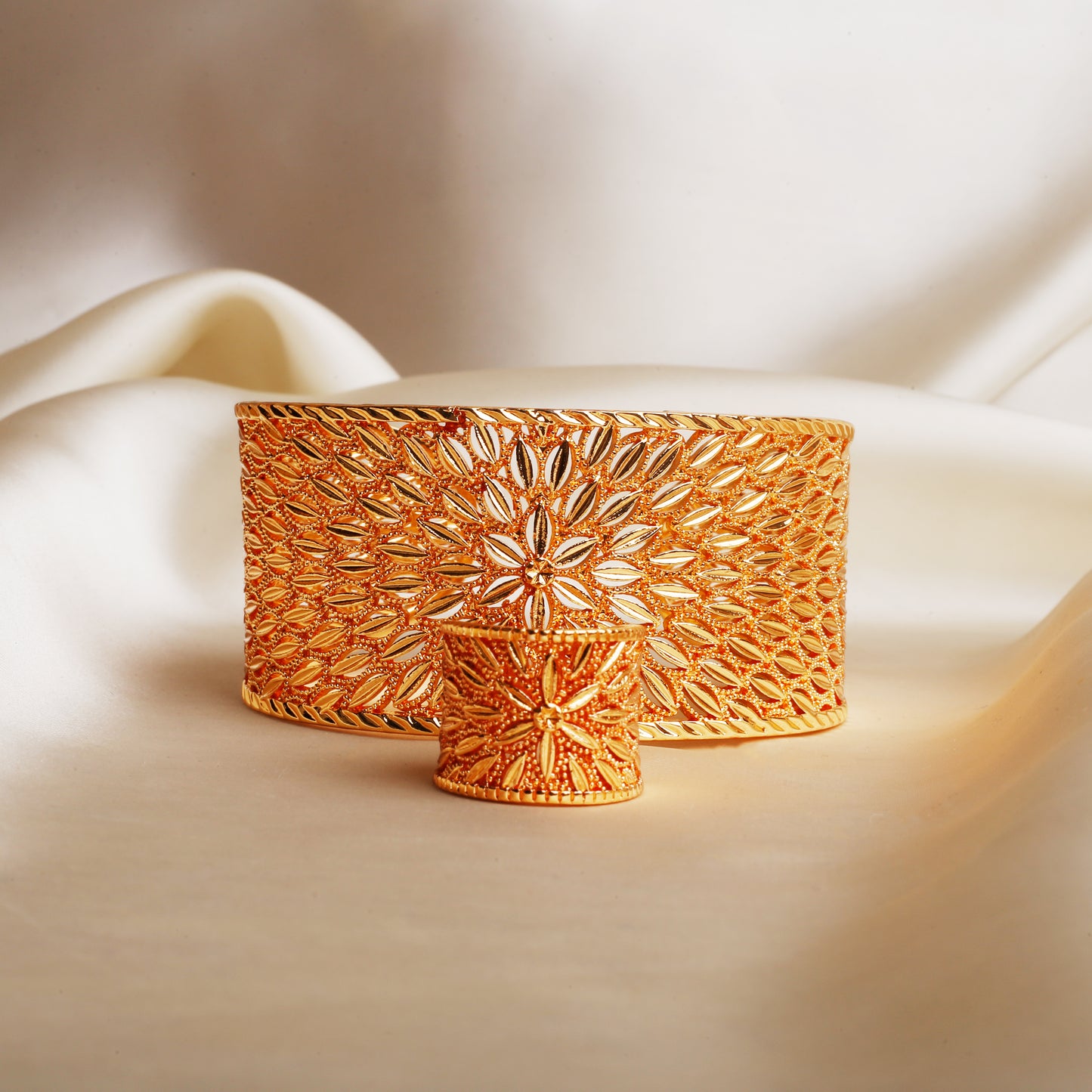 Aurora Clasp cuff Bracelet