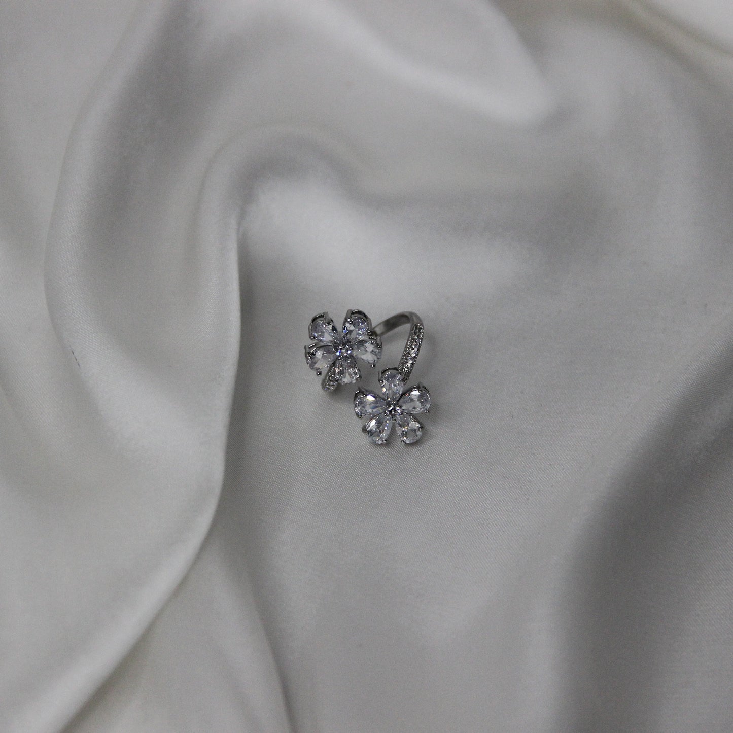 Shiny Snowflake Ring